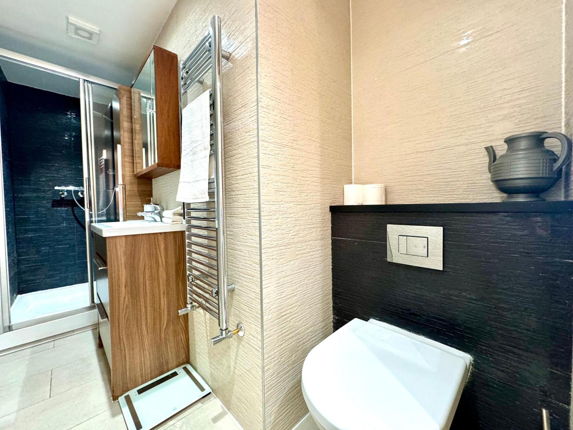 Chic 1 Bedroom Apartment Central London By Wild Exterior photo